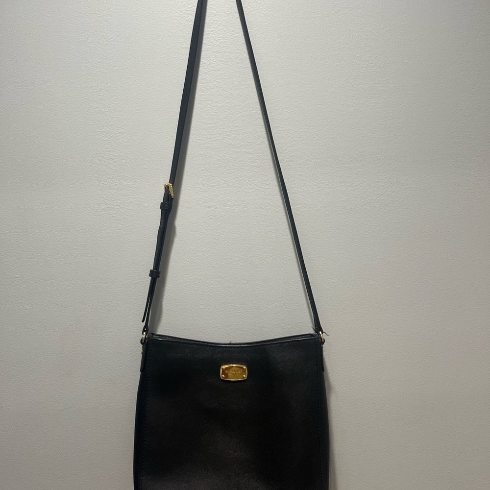 Black‎ Michael Kors Leather Crossbody Purse